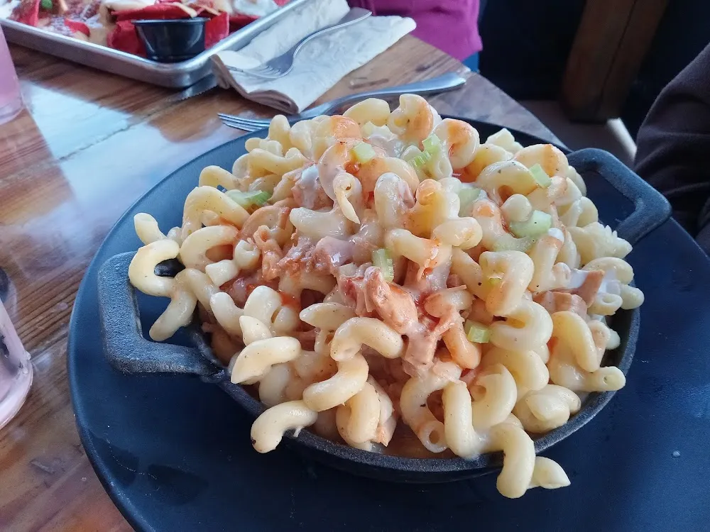 Buffalo Chicken Mac and Cheese